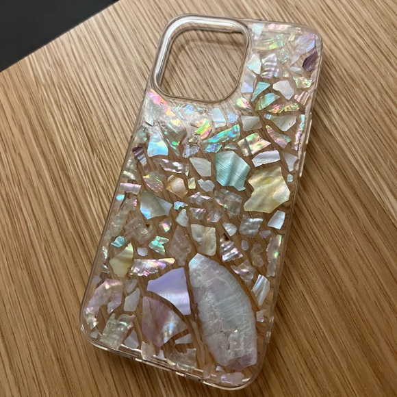 iPhone 13 Pro cover / case iridescent shells / seashells - Picture 2 of 4